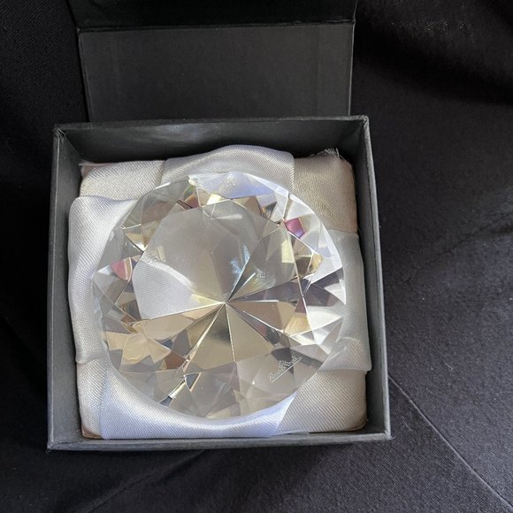 Rosenthal Other - Crystal paperweight Rosenthal Diamond 💎 shaped in original box